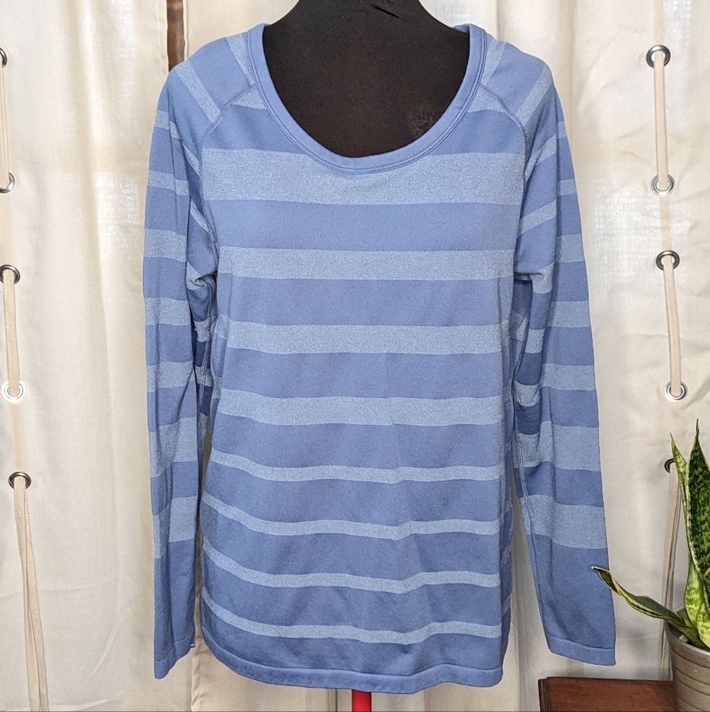 The North Face blue striped long sleeve shirt Large